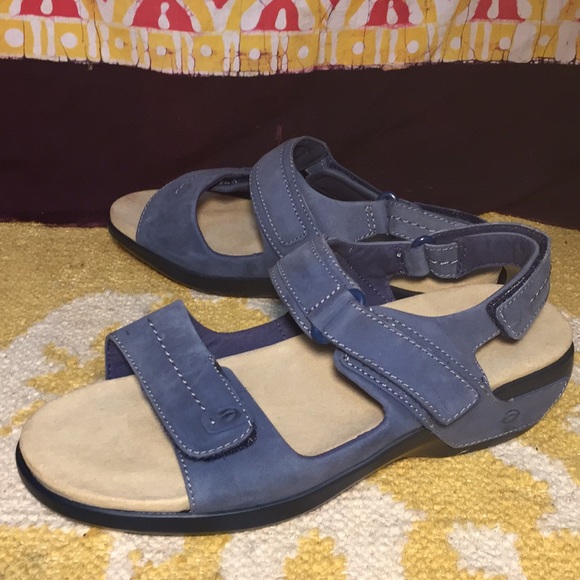 New Balance | Shoes | Aravon Katy Navy Nubuck Sandals New Balance Size 8 |  Poshmark
